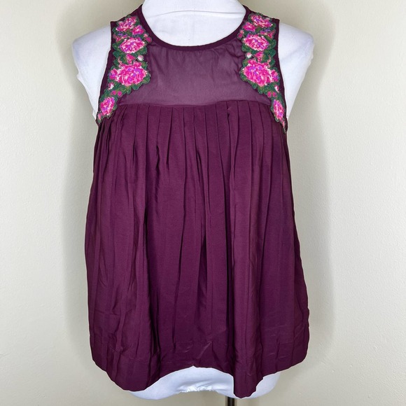 American Eagle Top SMALL Burgundy Sleeveless Embroidered Floral Pleated Sheer - Picture 1 of 6